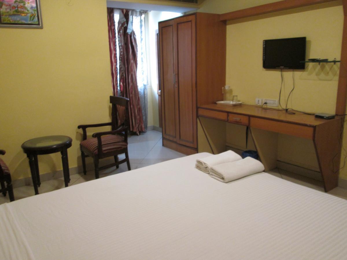 Anmol Continental 3*