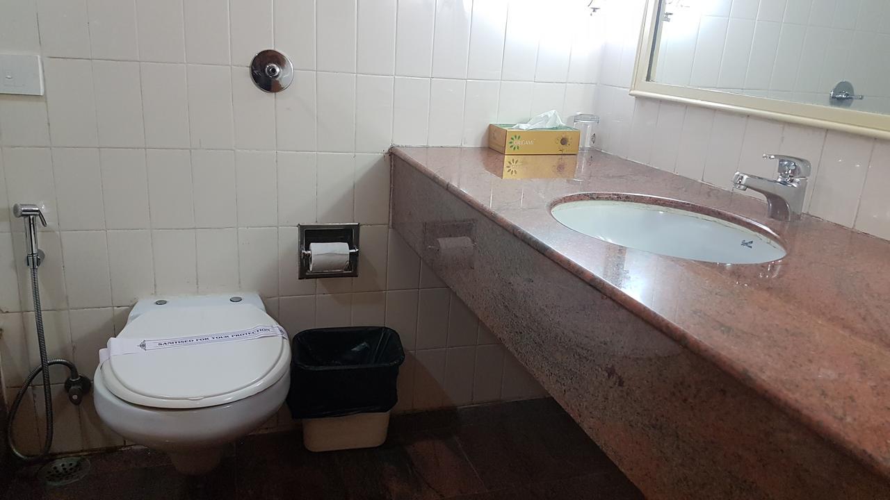 Hotel Kamat Lingapur Hyderabad