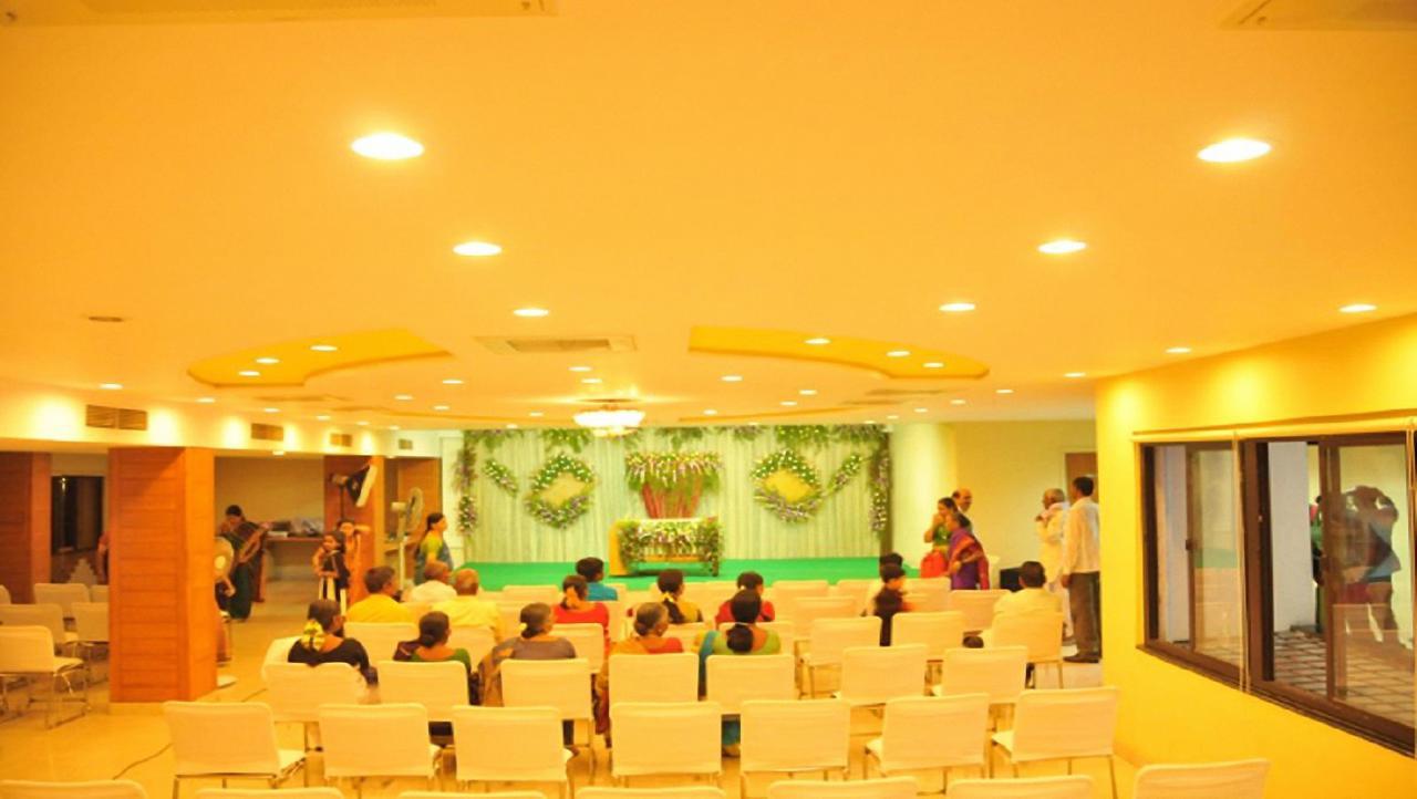 Balajee Palace Hotel