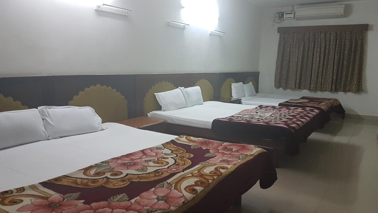 Balajee Palace Hotel Hyderabad
