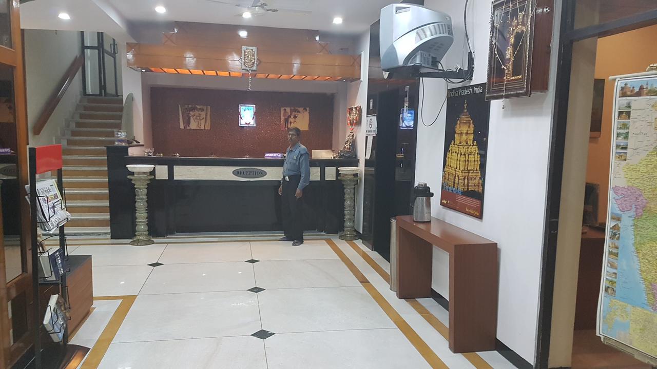 Balajee Palace Hotel Hyderabad
