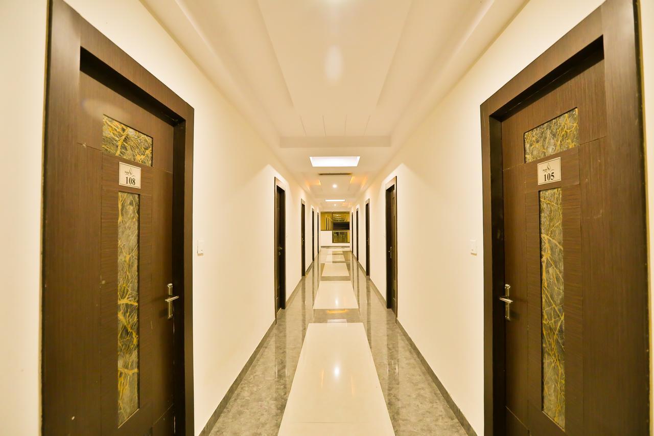 Sri Simran Park Hotel 3*