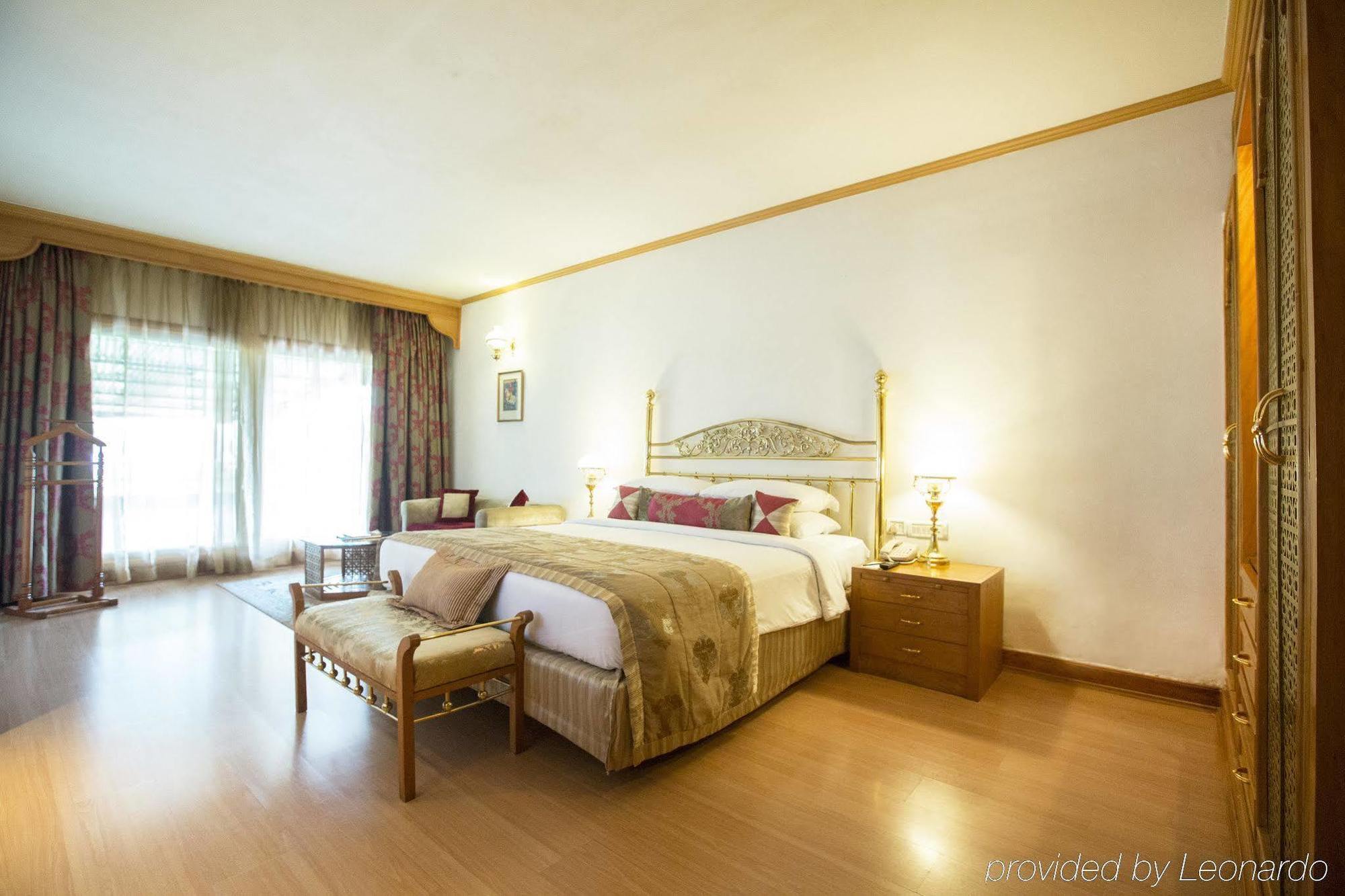 Taj Banjara 5* Hyderabad