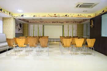 Hotel Ksr Park