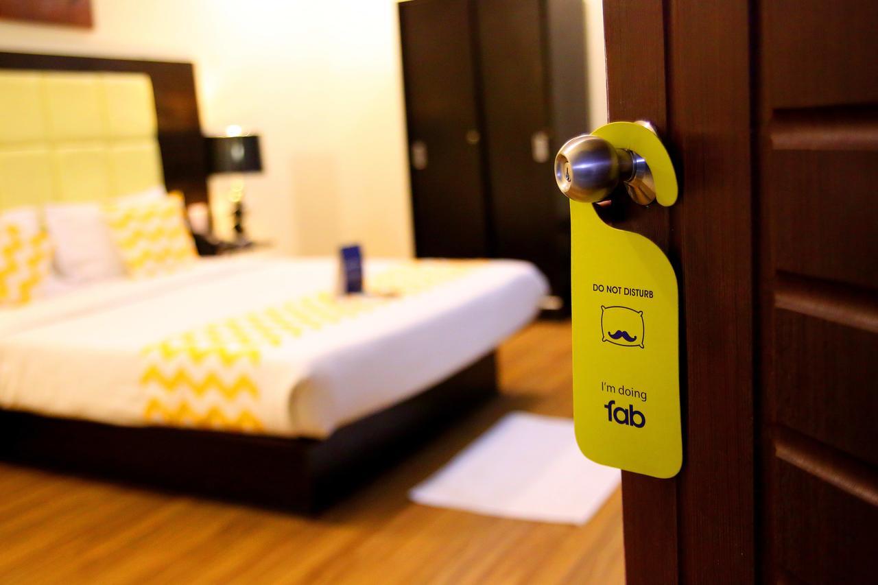 Hotel Fabhotel V Hitech 3*