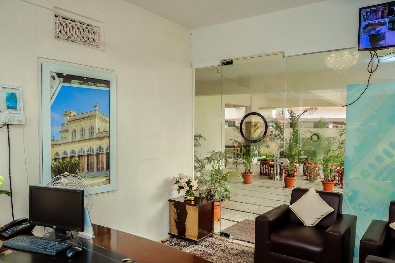 Hotel Oyo 16485 Ans Cyber Castle