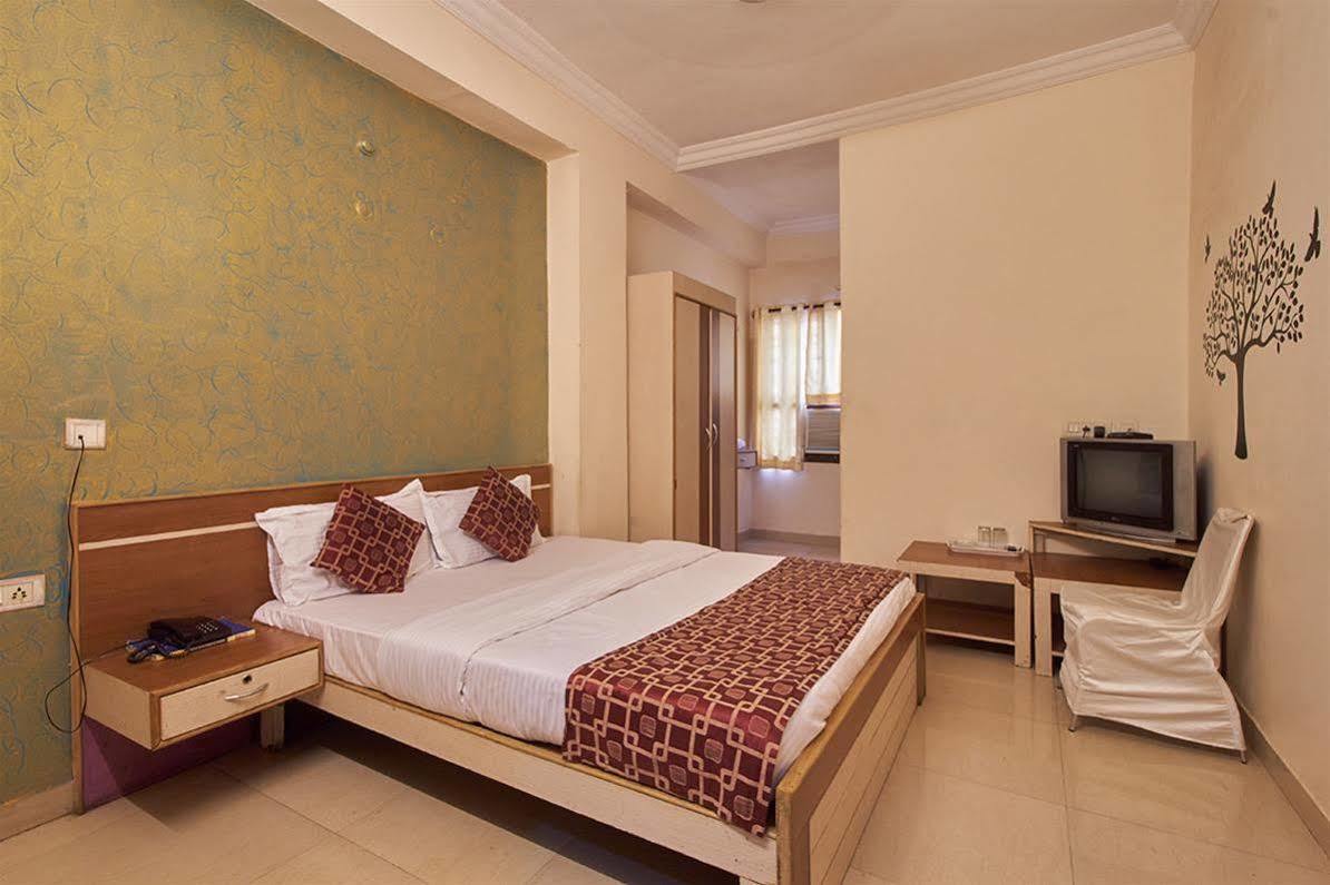 Sri Sai Krupa Hotel