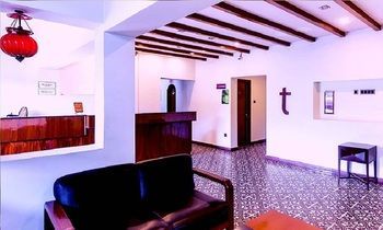 Hotel Oyo Flagship 2207 Transit 3*
