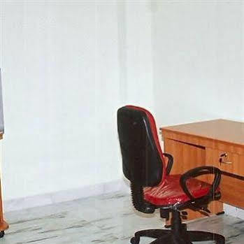 Service In Hyderabadmanira * Hyderabad