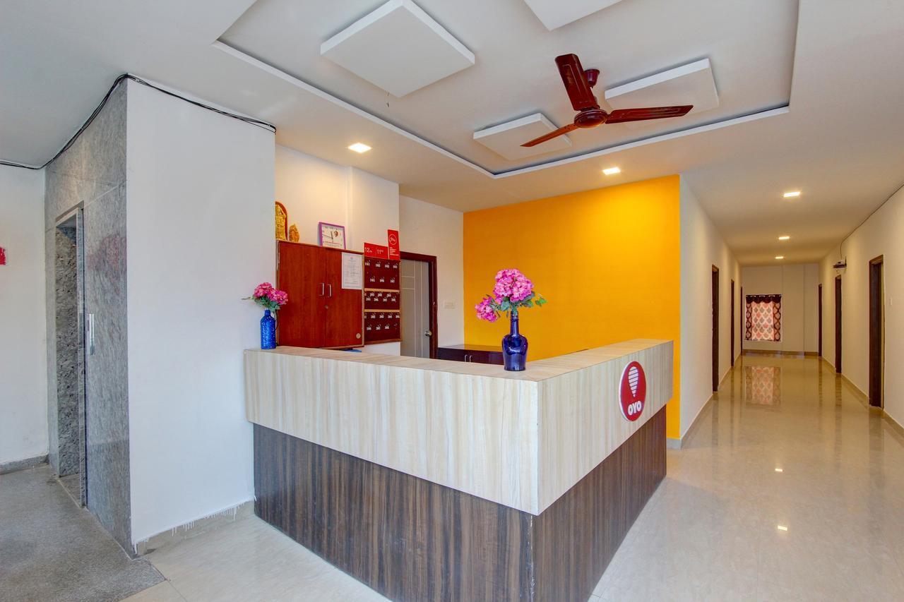 Hotel Oyo 11670 Vishnu Priya Residency 3*