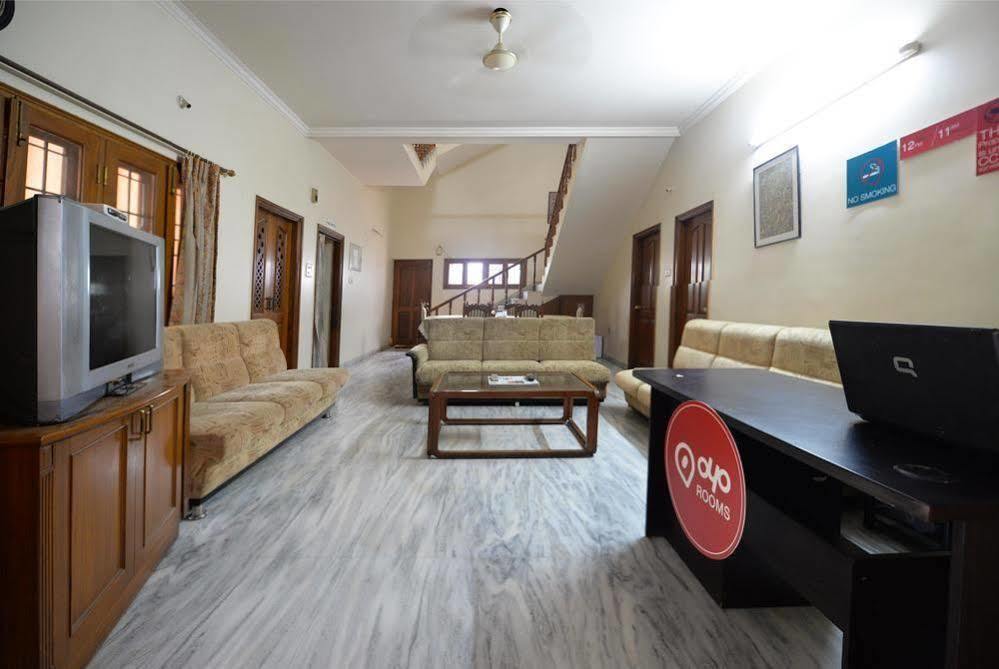 Hotel Oyo Durgam Cheruvu Madhapur