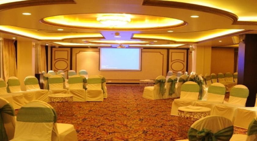 Hotel Royal Reve Hyderabad