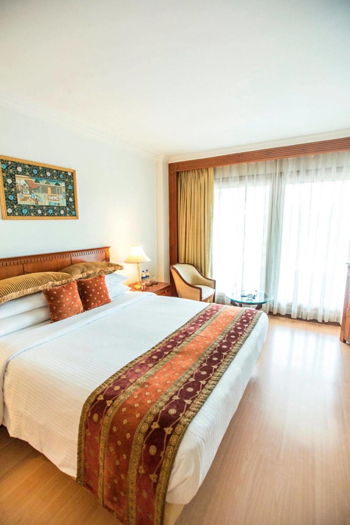 Taj Banjara Hotel Hyderabad