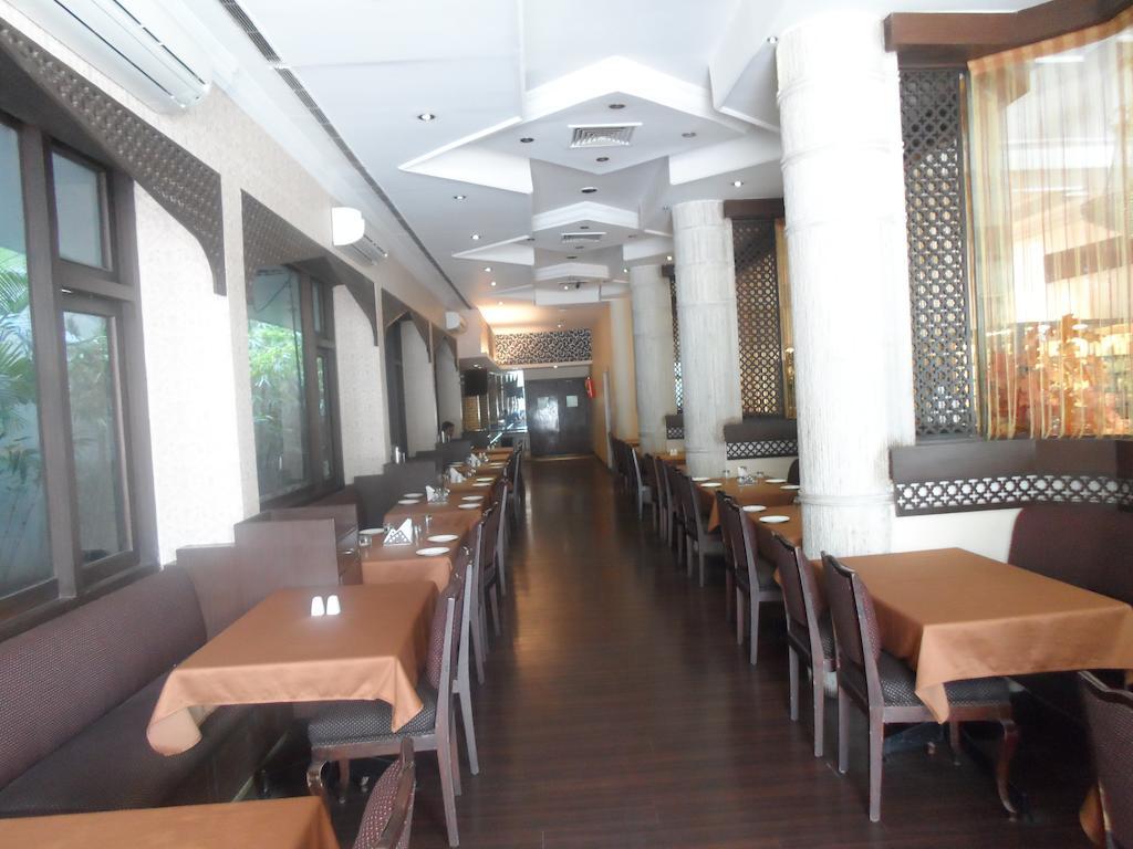 Woodbridge Grand Hotel 2*