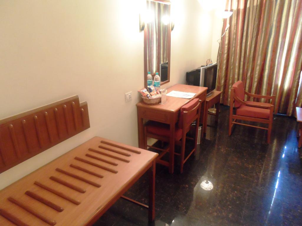 Pearl Regency Hotel 3*