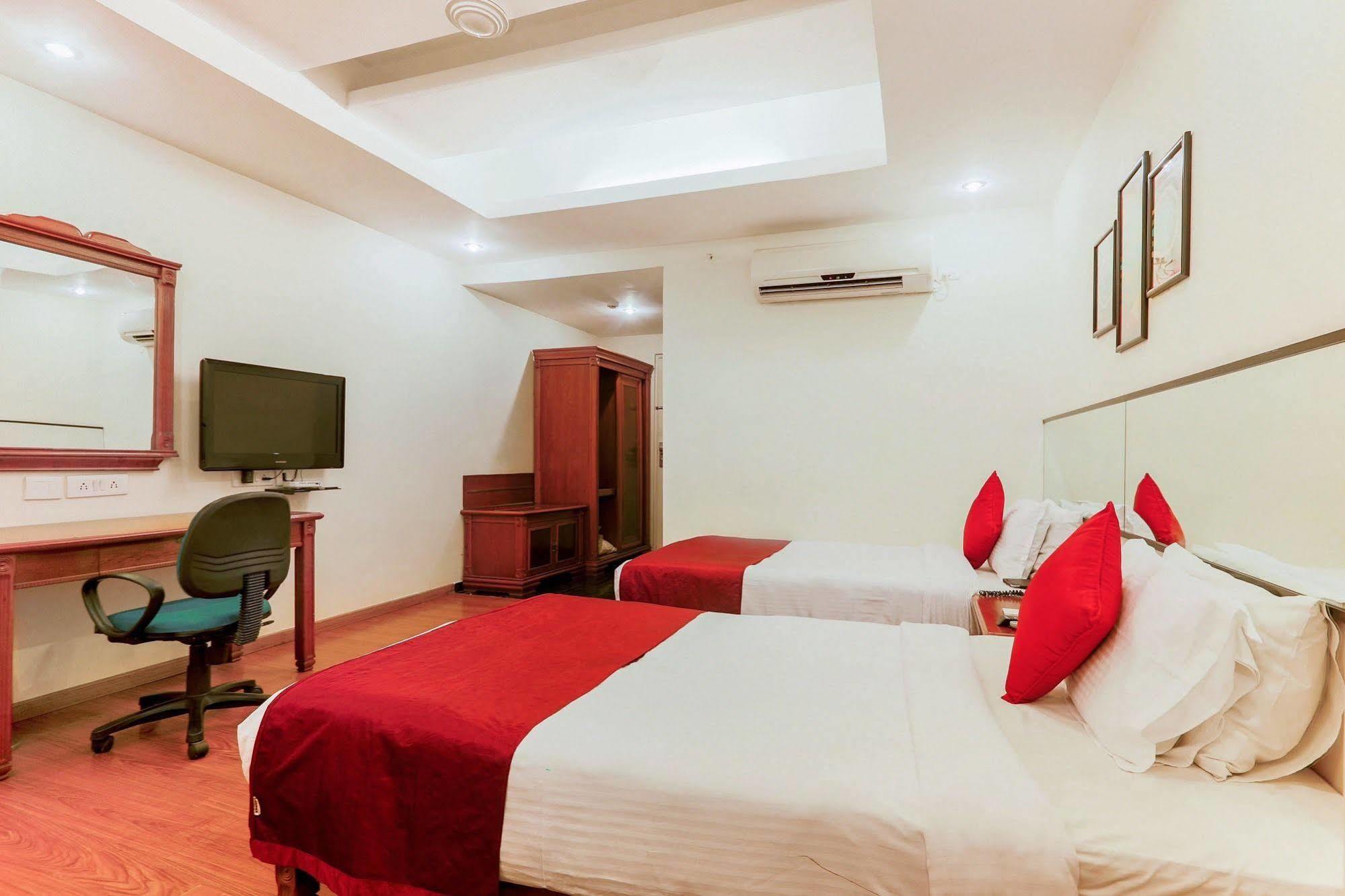 Zo Lakdi Ka Pool Hotel Hyderabad