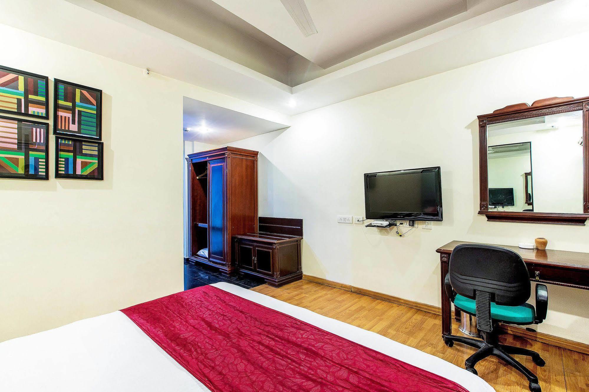 Zo Lakdi Ka Pool Hotel Hyderabad