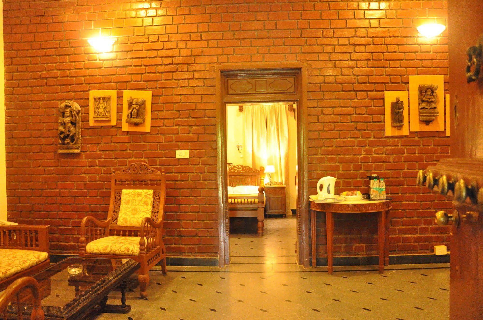 Aalankrita Hotel 3*