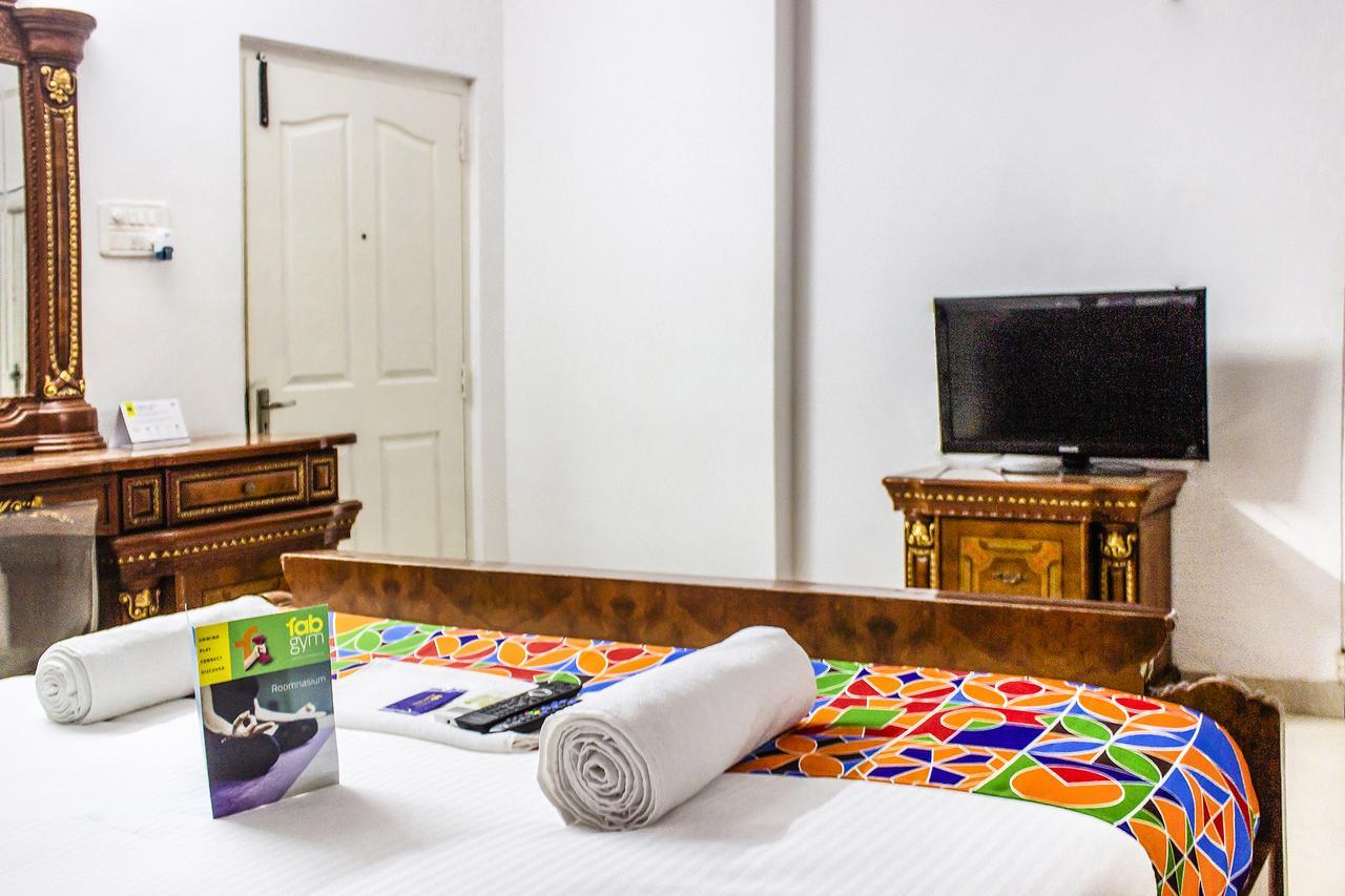 Hotel Fabexpress Hillstone Banjara Hills 3*