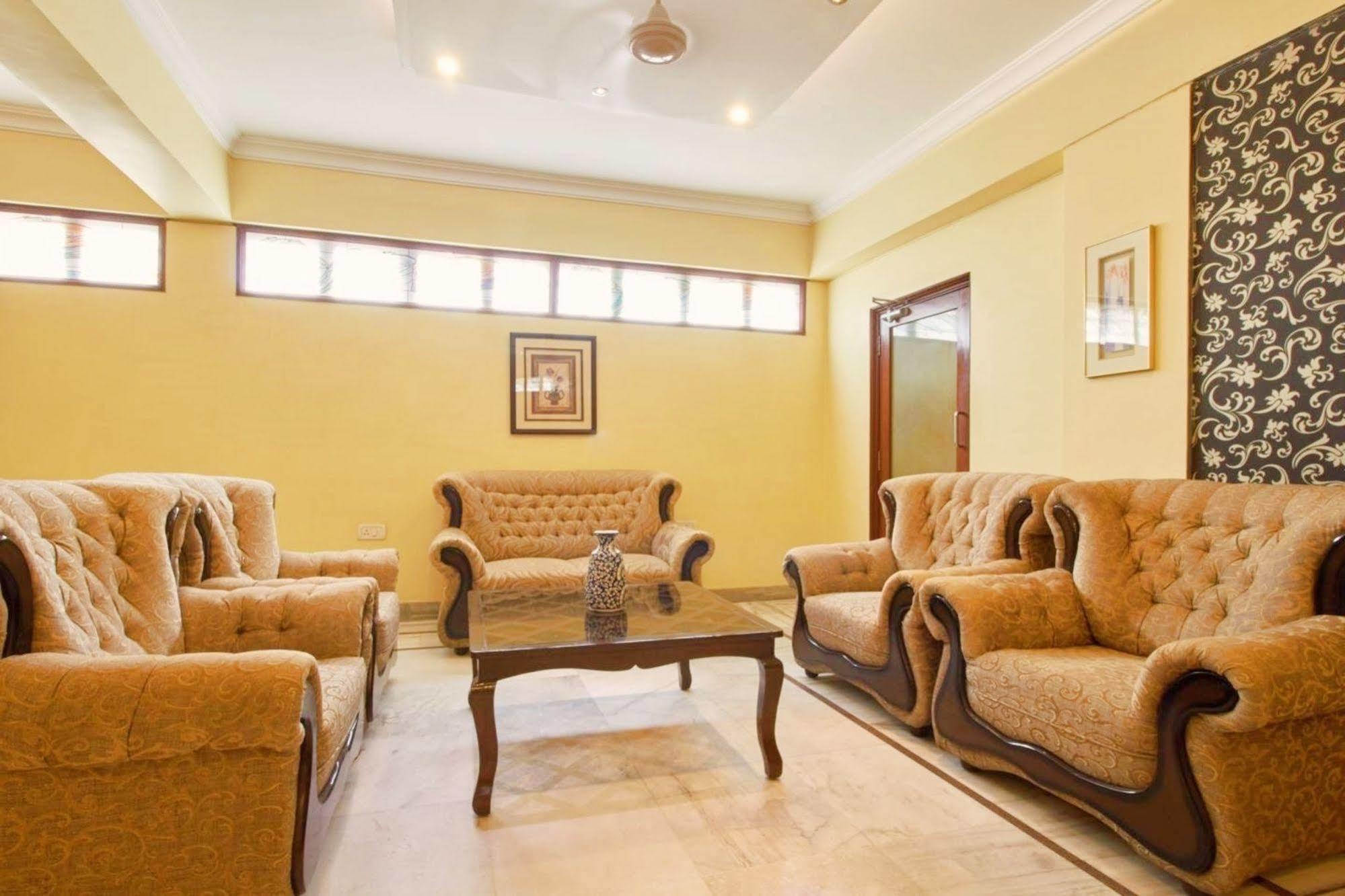 Hotel Genx Banjara Hill 1589