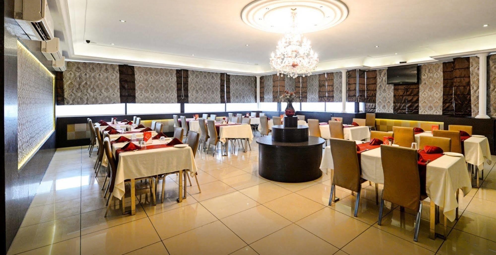 Genx Banjara Hill 1589 Hotel