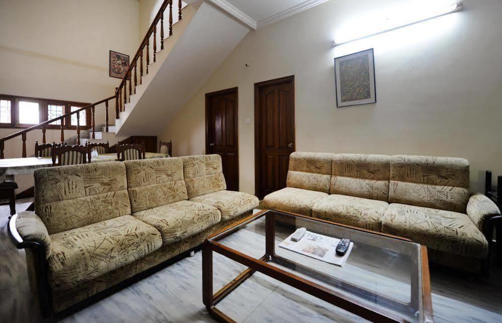 Oyo Durgam Cheruvu Madhapur Hotel Hyderabad