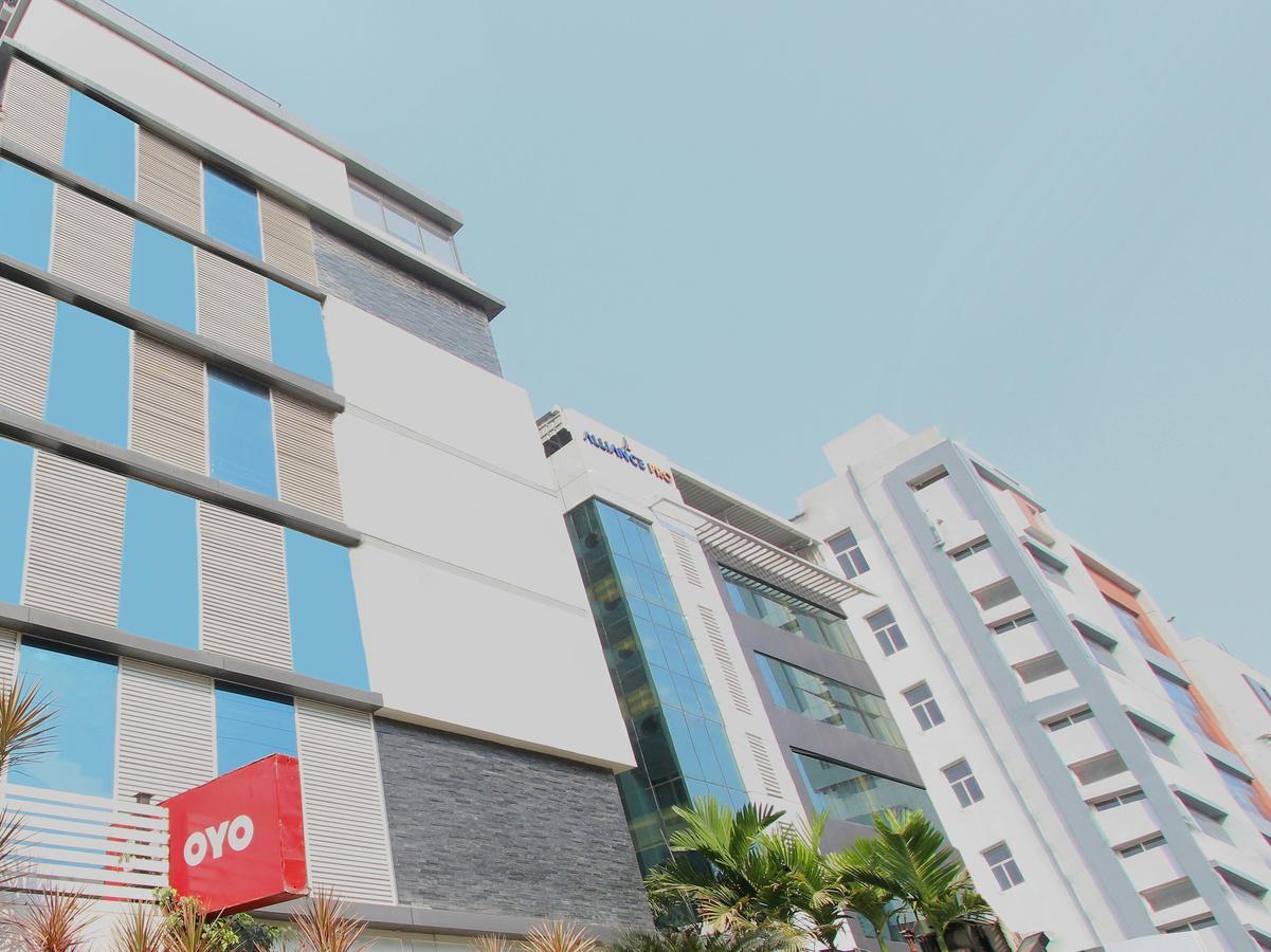 Oyo 9937 Hotel Eaglewood