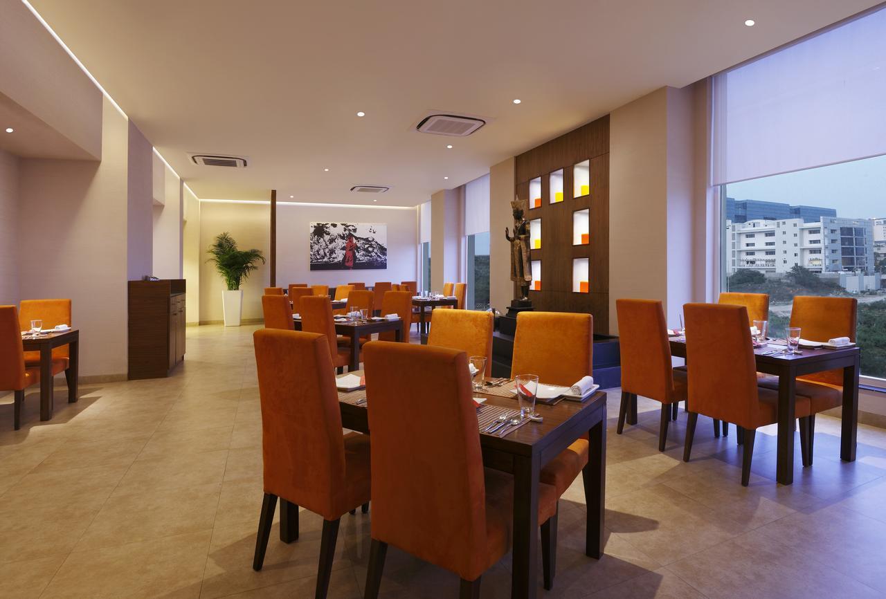 Lemon Tree Hotel, Gachibowli, Hotel 4*