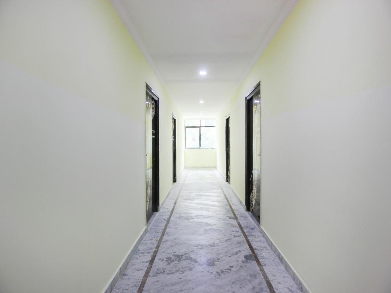 Hotel Oyo 15391 Flagship Mehdipatnam 3*