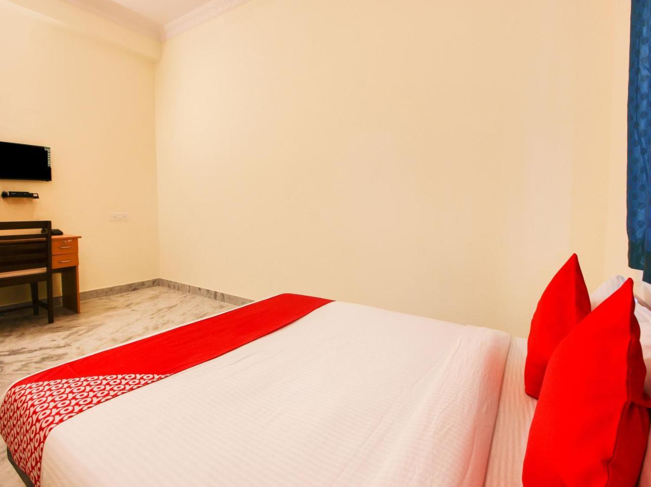 Oyo 15391 Flagship Mehdipatnam Hotel