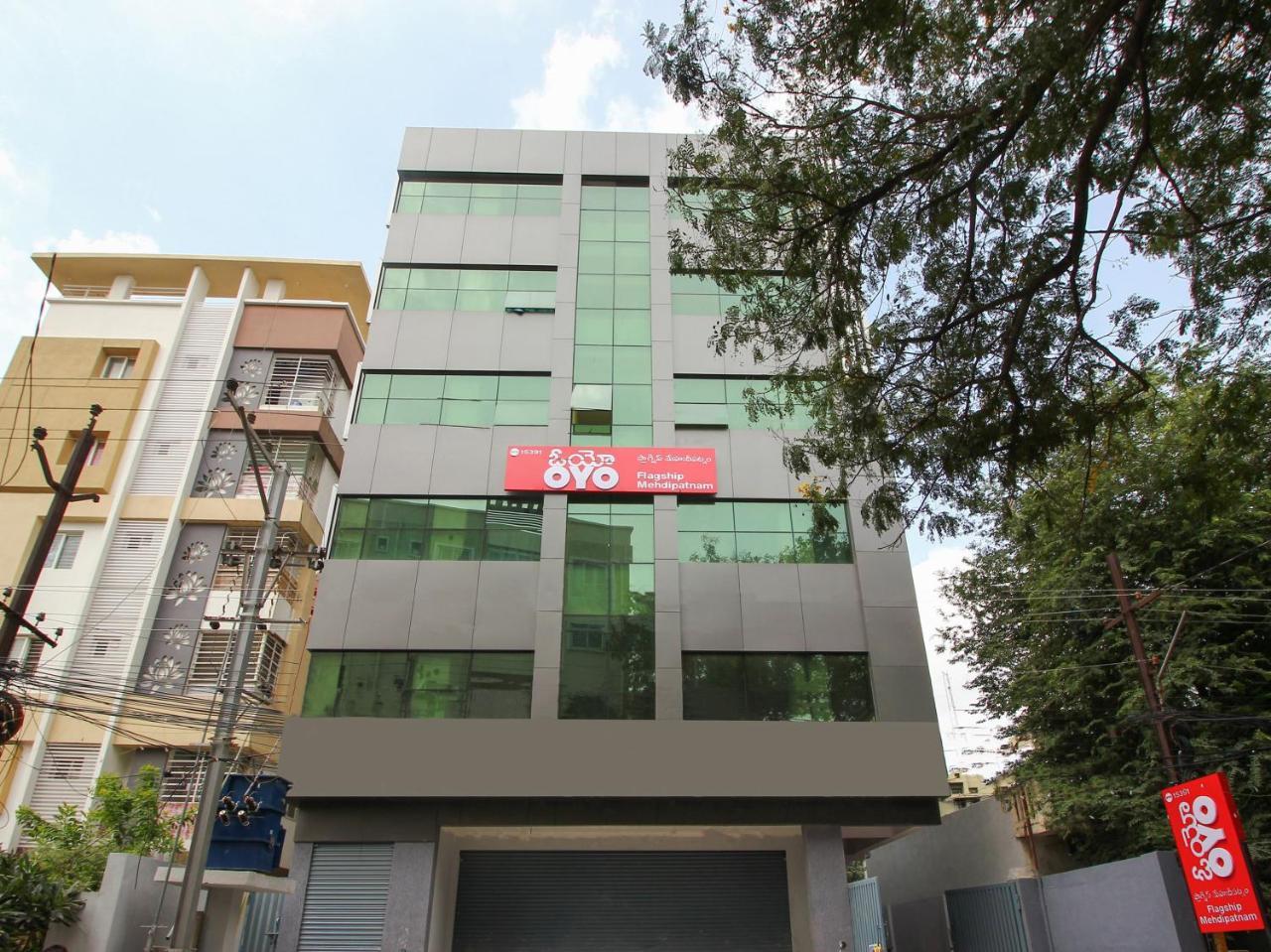 Hotel Oyo 15391 Flagship Mehdipatnam 3*