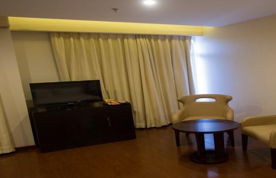 Royal Reve Hotel