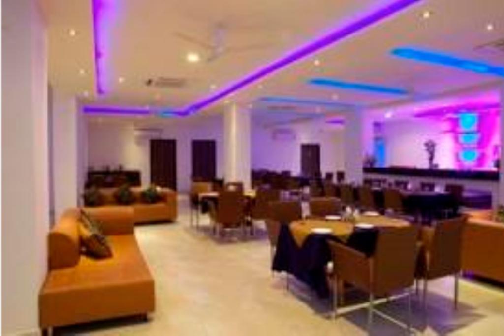 Hotel Mandakini Jaya International 3*