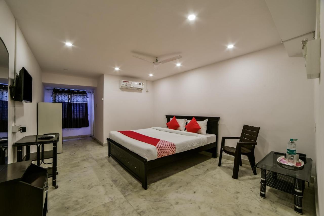 Oyo 13251 Three Castles Deluxe 3* Hyderabad
