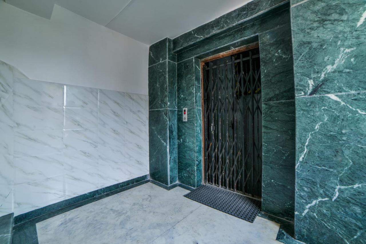 Oyo 13251 Three Castles Deluxe Hotel 3*