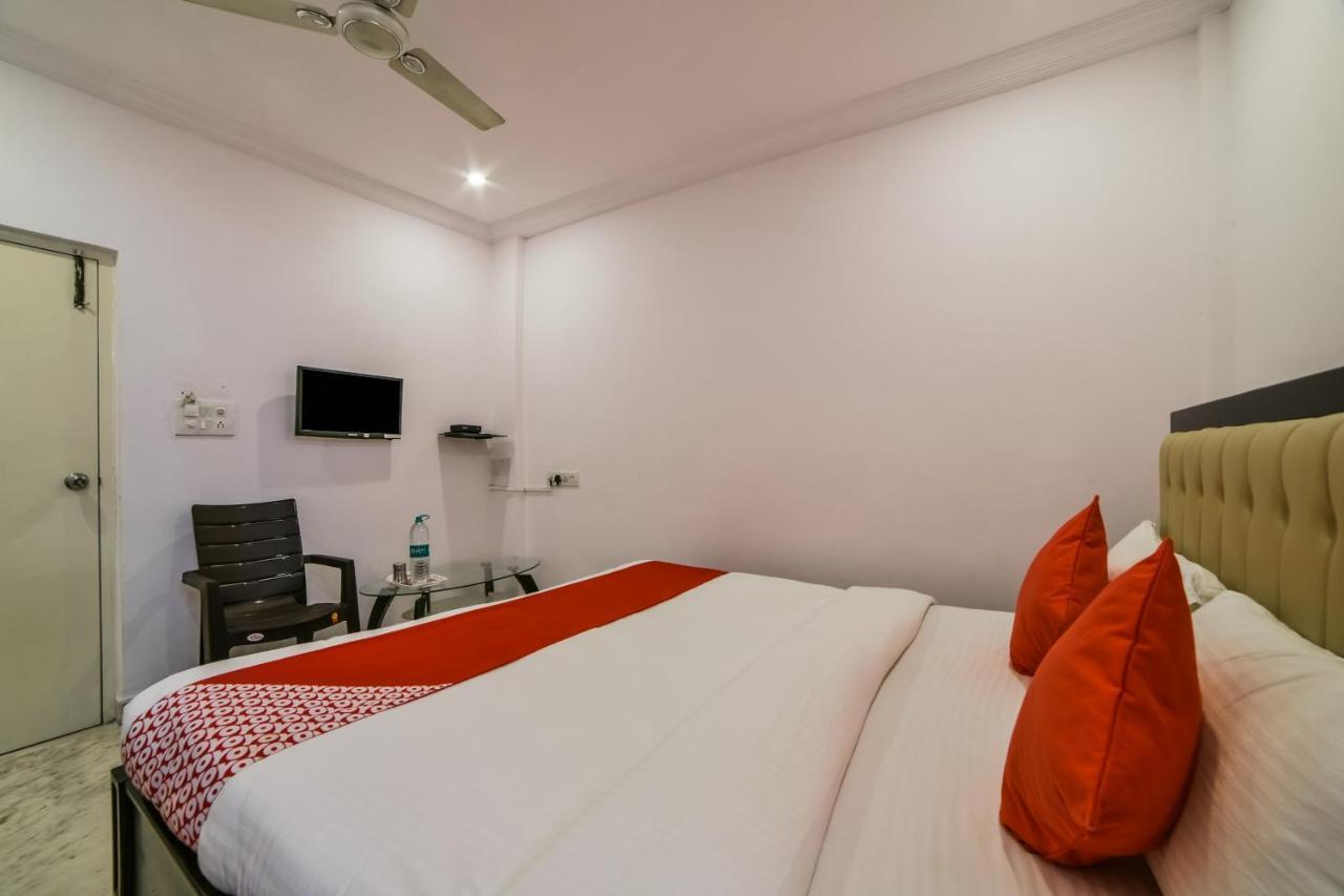 Oyo 13251 Three Castles Deluxe 3* Hyderabad