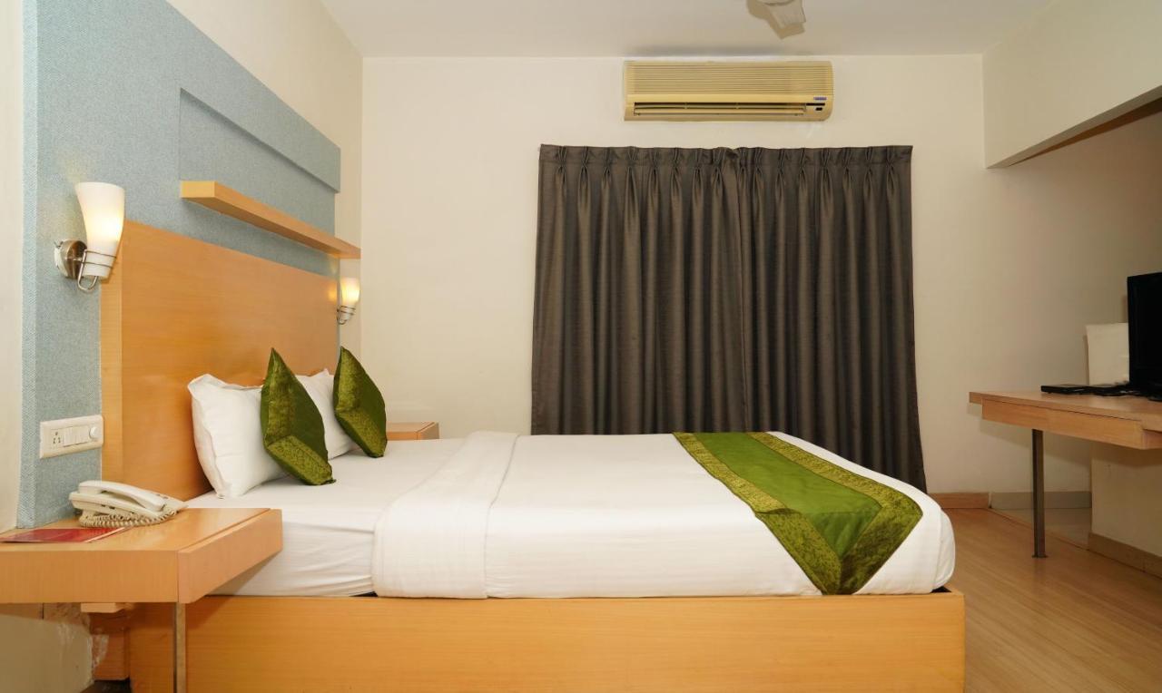 Hotel Oyster Suites Hyderabad