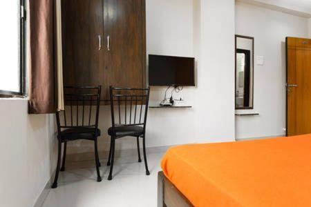 Hotel Oyo 18431 Celestee Grand Hyderabad