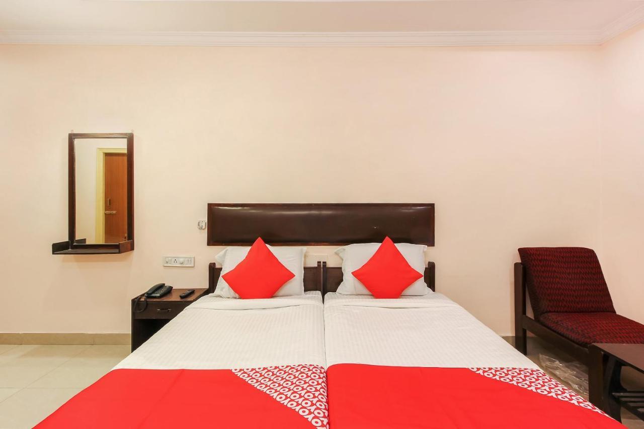 Oyo 18591 Samrat Hotel Hyderabad