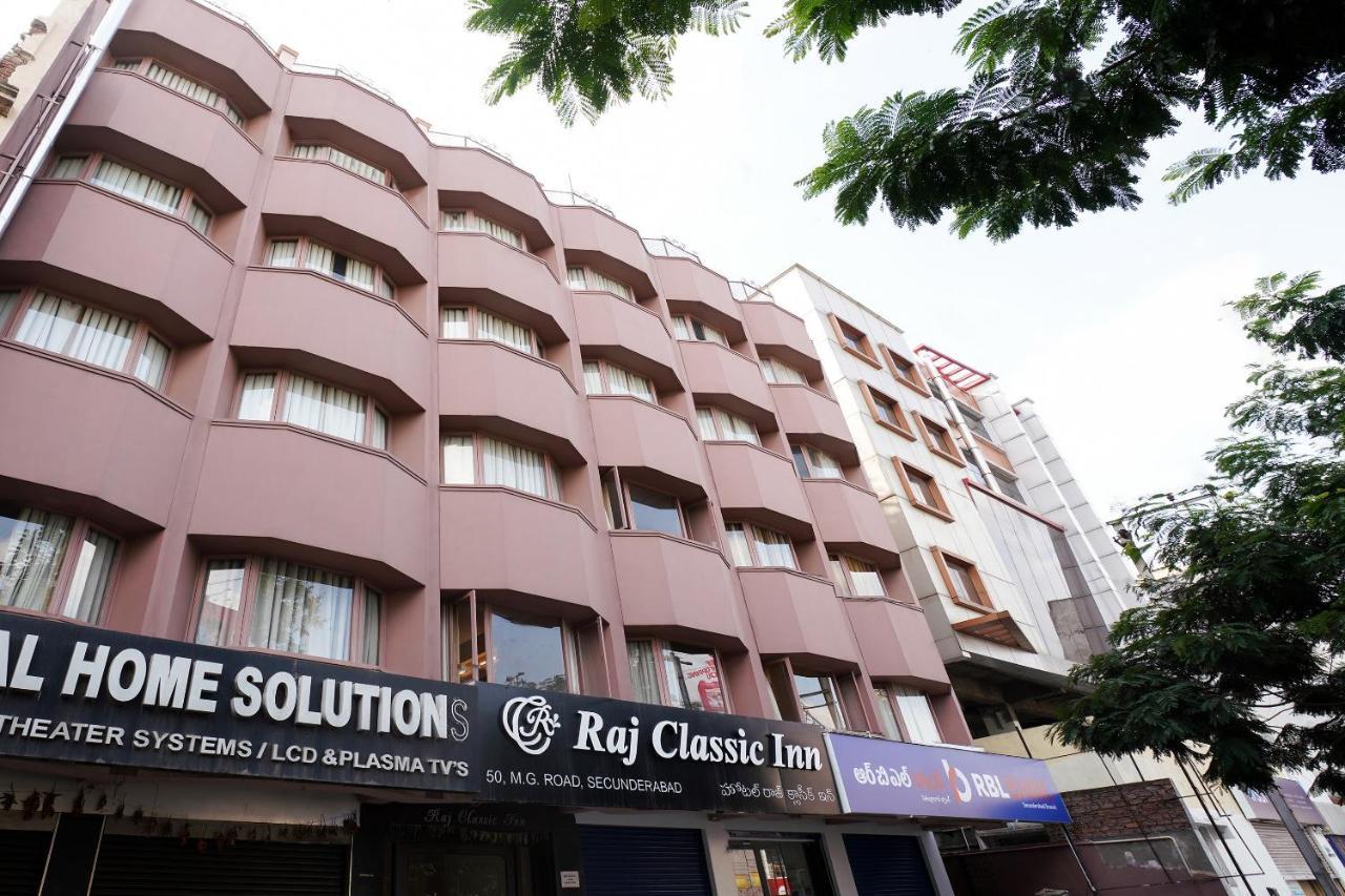 Oyo Flagship 19581 Raj Classic Mg Road