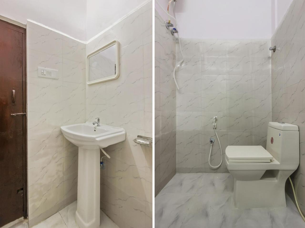 Hotel Oyo 22085 Raj Banjara White House 3*