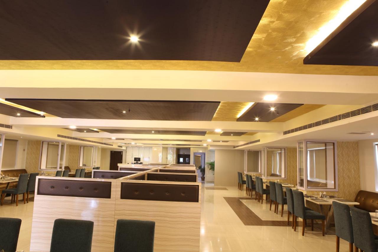 Hotel Nova Pride 3*