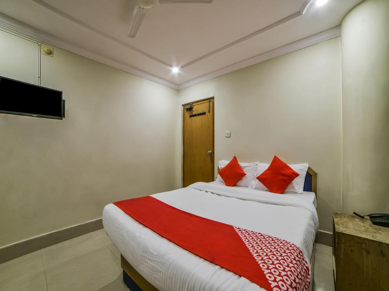 Hotel Oyo 15752 Kbr Residency Hyderabad