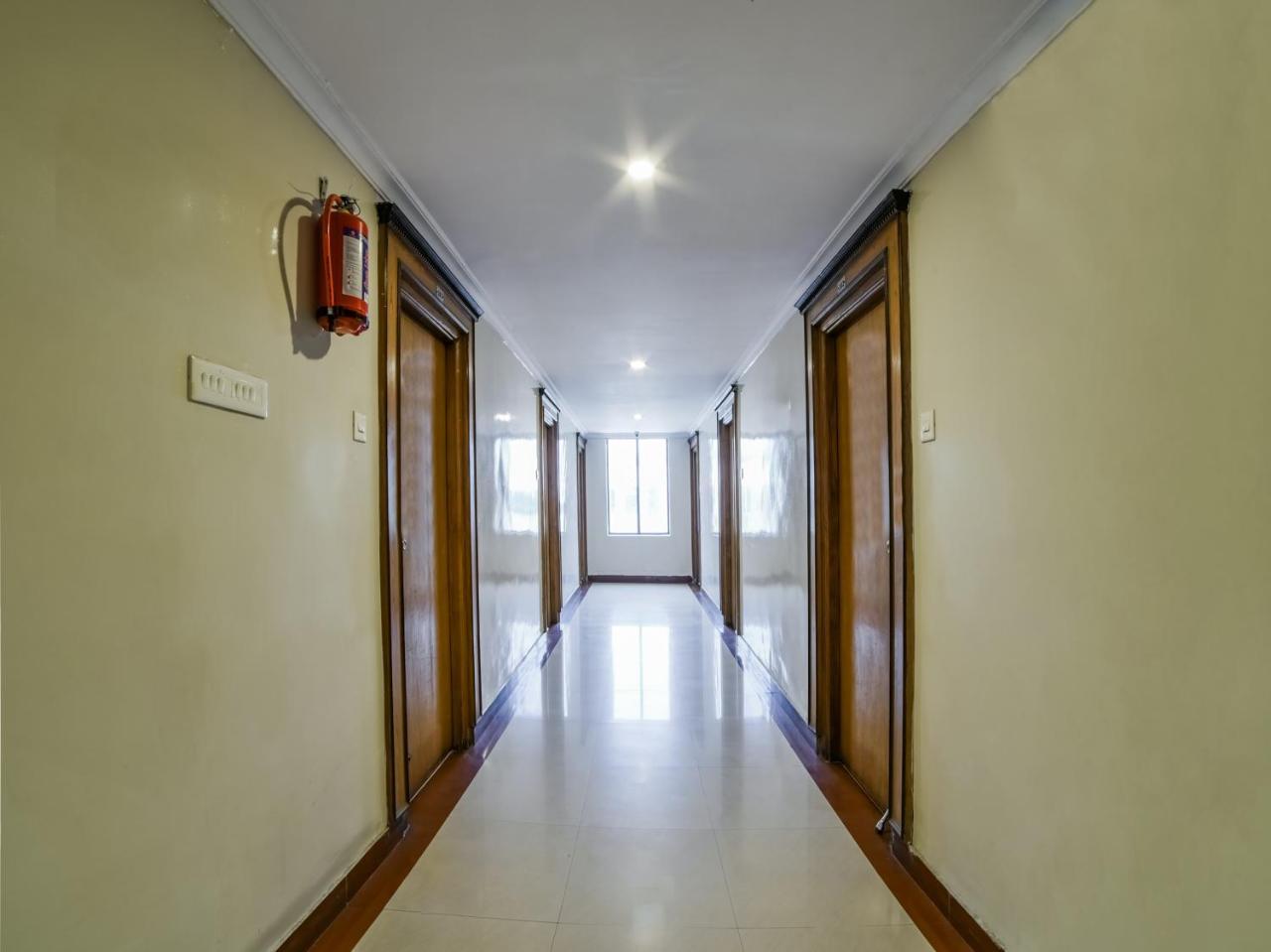 Hotel Oyo 15752 Kbr Residency