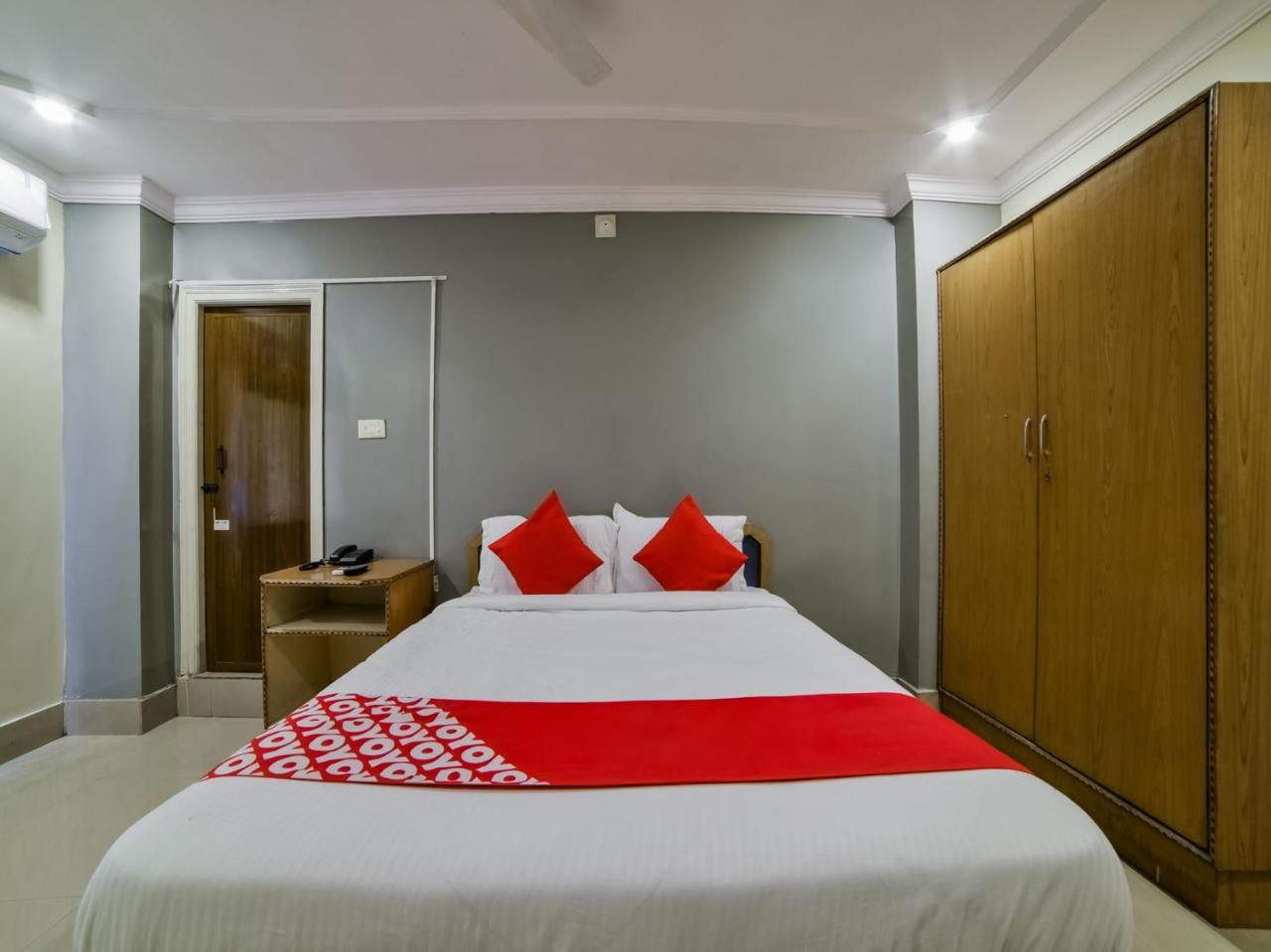 Hotel Oyo 15752 Kbr Residency 3*