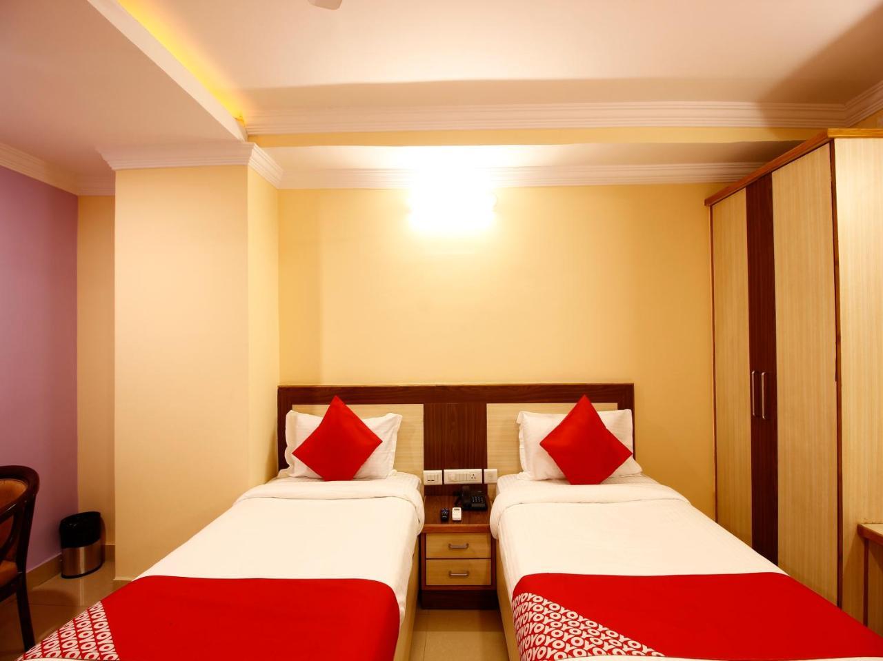 Oyo 14671 Sri Sai Regency 2*