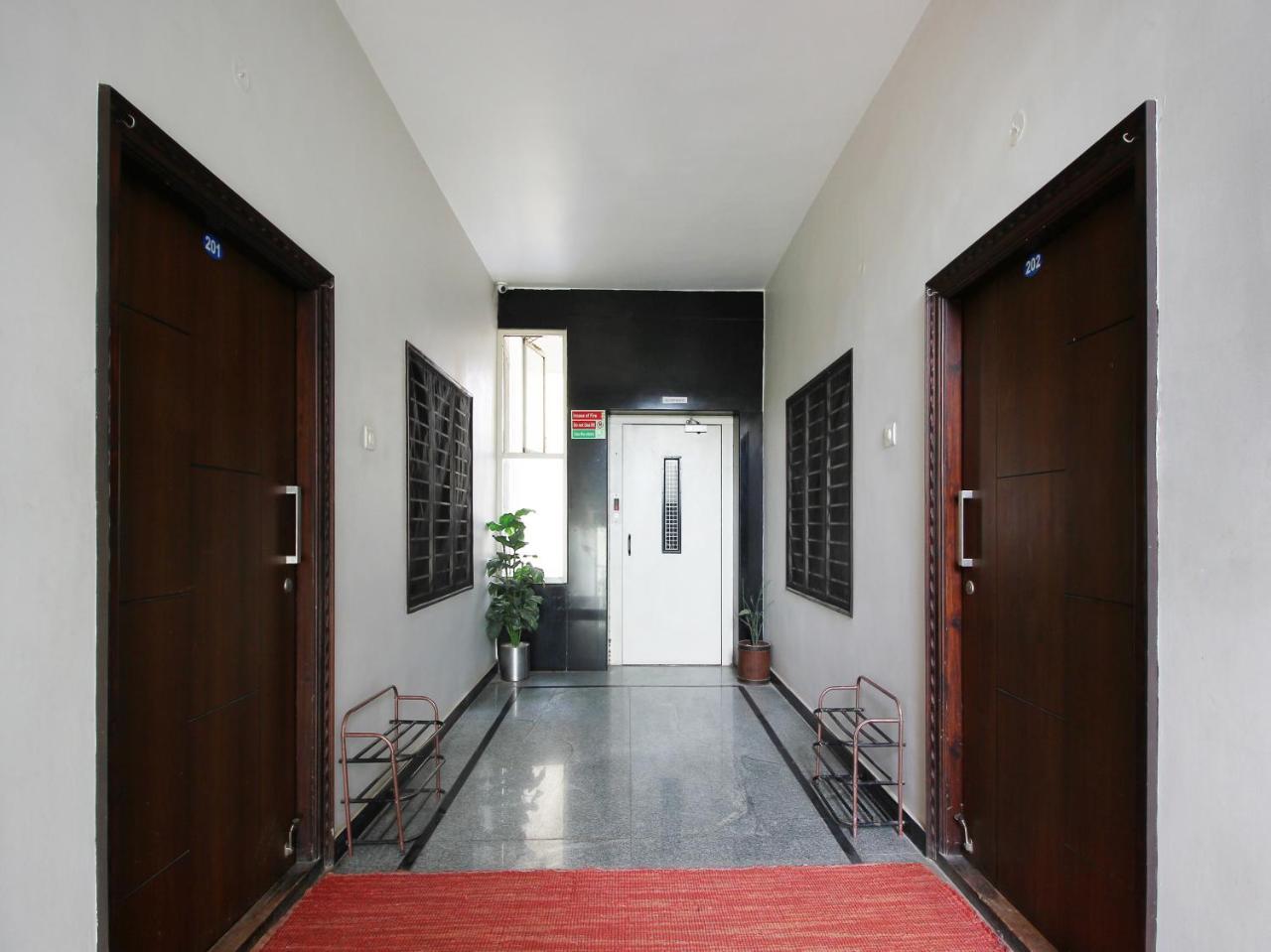 Silverkey Executive 20009 Gachibowli Hyderabad