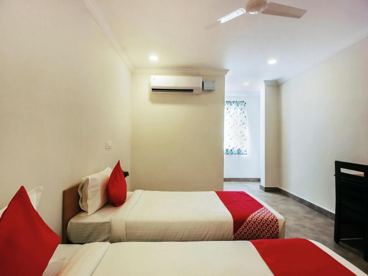 Oyo Flagship 13544 Sri Sai Nilayam Hotel