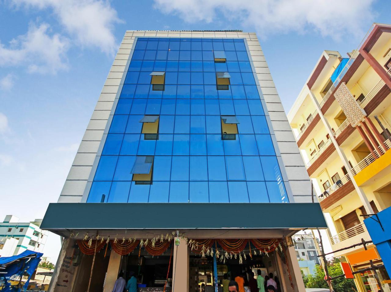 Hotel Oyo Flagship 13544 Sri Sai Nilayam