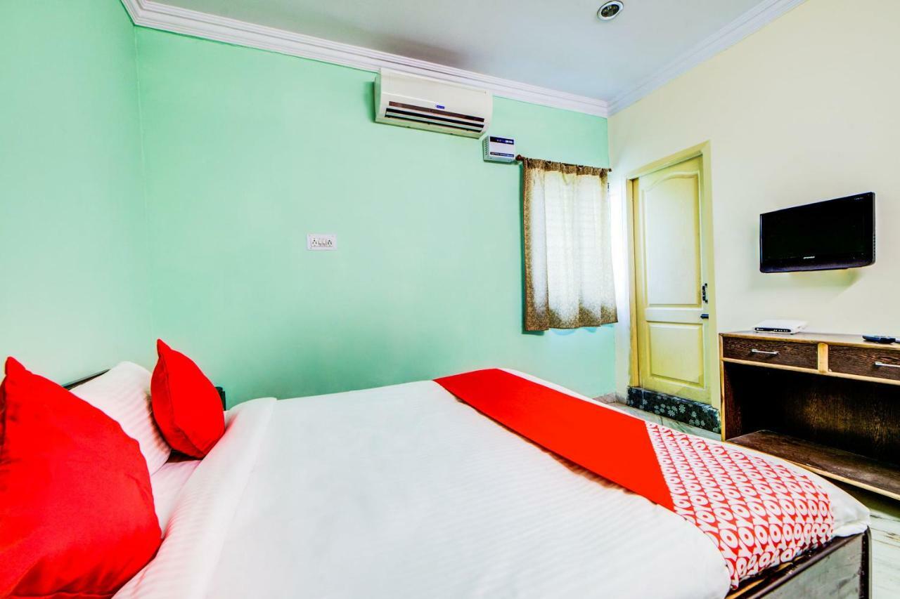 Oyo 35437 Shobha Guest house Hyderabad